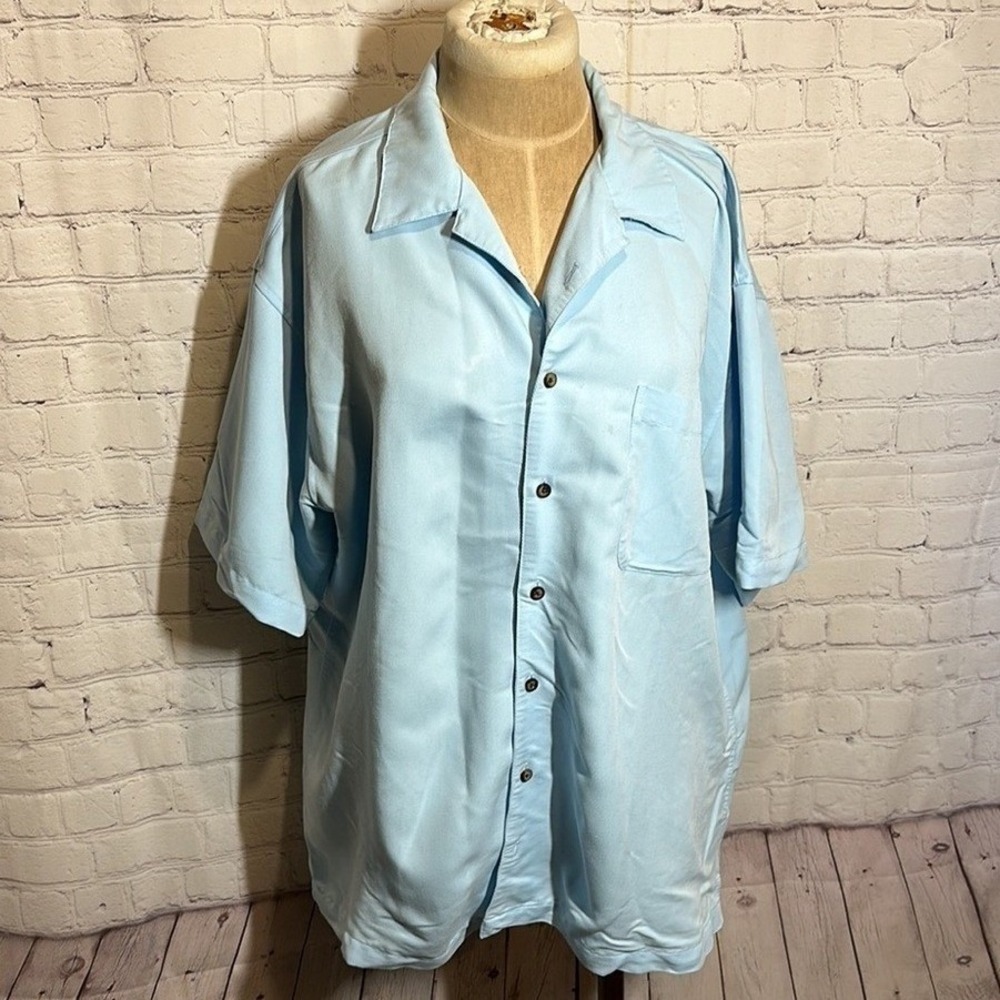 Cabana Breeze UltraClub Mens Large Light Blue Short Sleeve Button Up Shirt